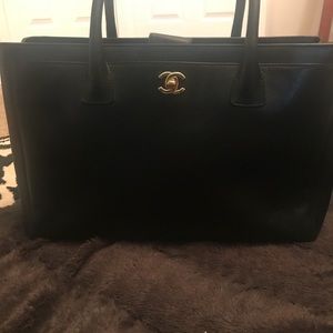 Chanel executive cerf tote